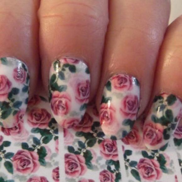 3/$12 NailArt Waterslide Tattoo Black/White Floral - Picture 4 of 7